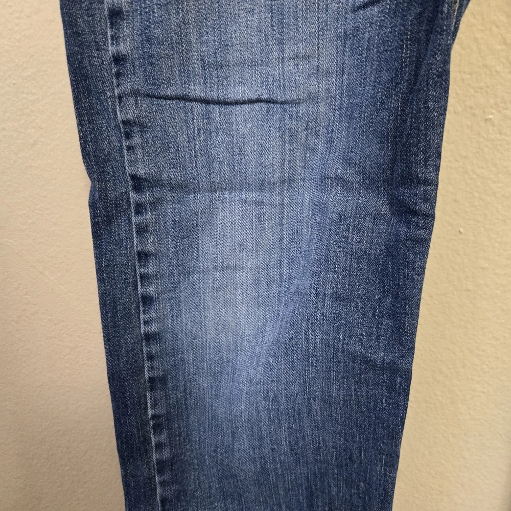 WRANGLER Men's Slim‎ Straight Leg Jeans Size 29x30 Medium Wash Distressed